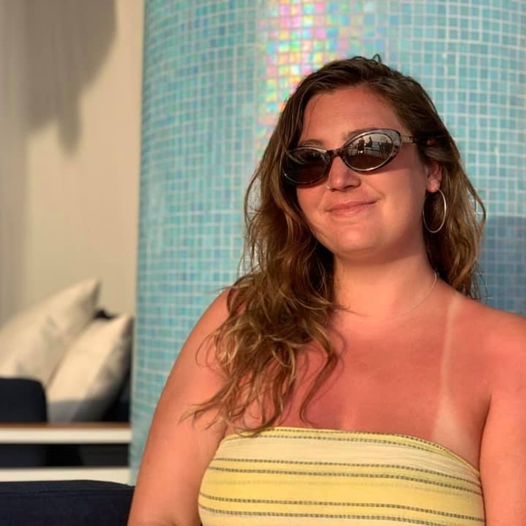 Meet your Posher, Andie - Picture 1 of 1